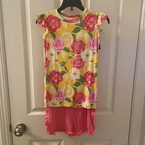 Posh Peanut Floral Annika Angel Sleeve Tee & Pink Varsity Shorts Set Size 9 NWT - Picture 1 of 12